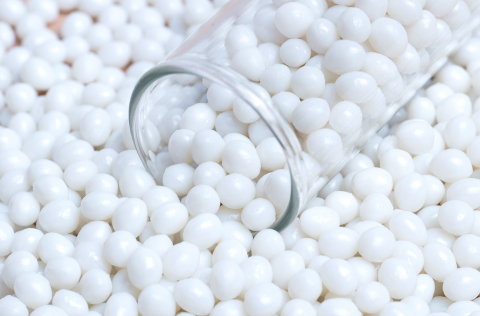 英科再生回收再生的PS塑料粒子