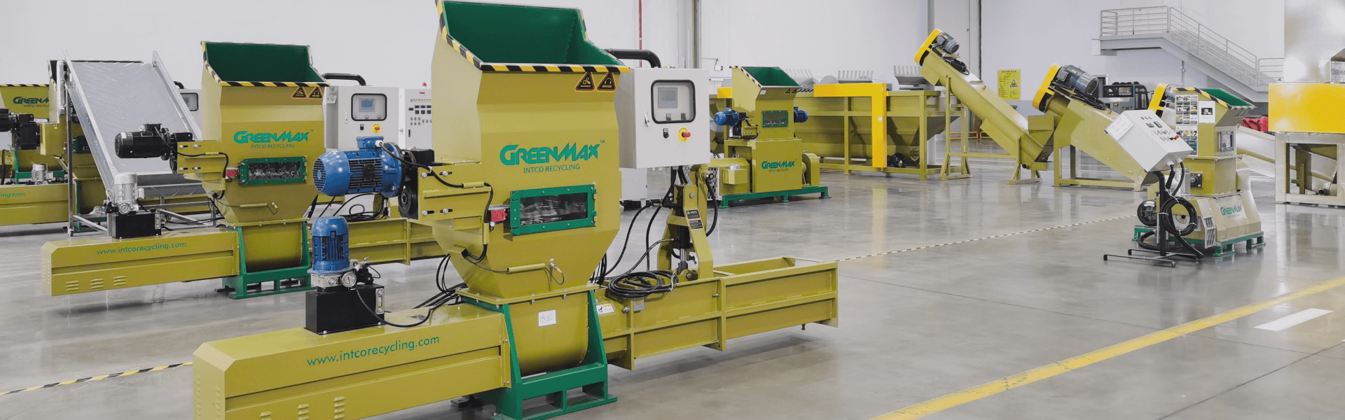 由鎮(zhèn)江英科再生機(jī)械有限公司生產(chǎn)的可再生PS泡沫塑料環(huán)?；厥諜C(jī)械為客戶提供了EPS廢料處理方案